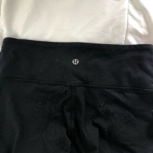 Lululemon black Wunder Under leggings